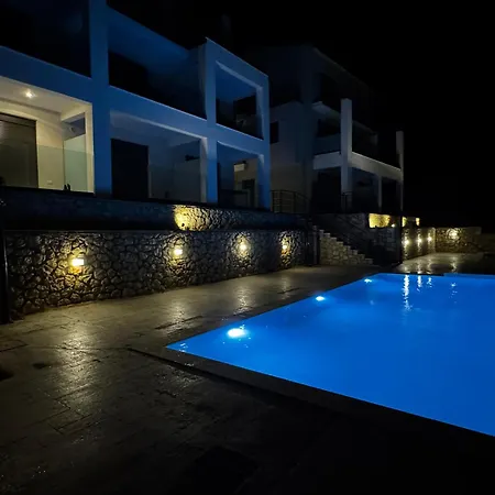 Nyaraló Mente Azul Nikiána